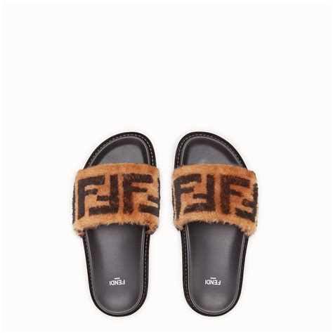 fendi calzado zapatillas|fendi sandalias.